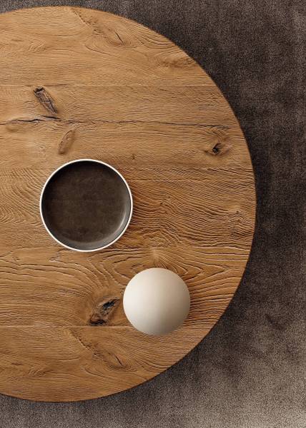 Une table de salon en bois moderne chez Showroom443 à Nîmes